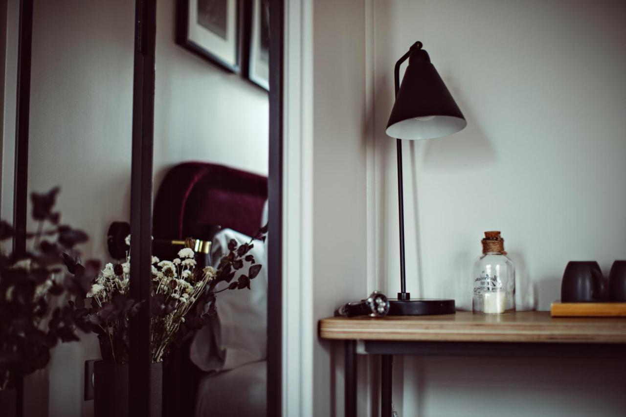 Hotel Monsieur Helder Paris Bagian luar foto